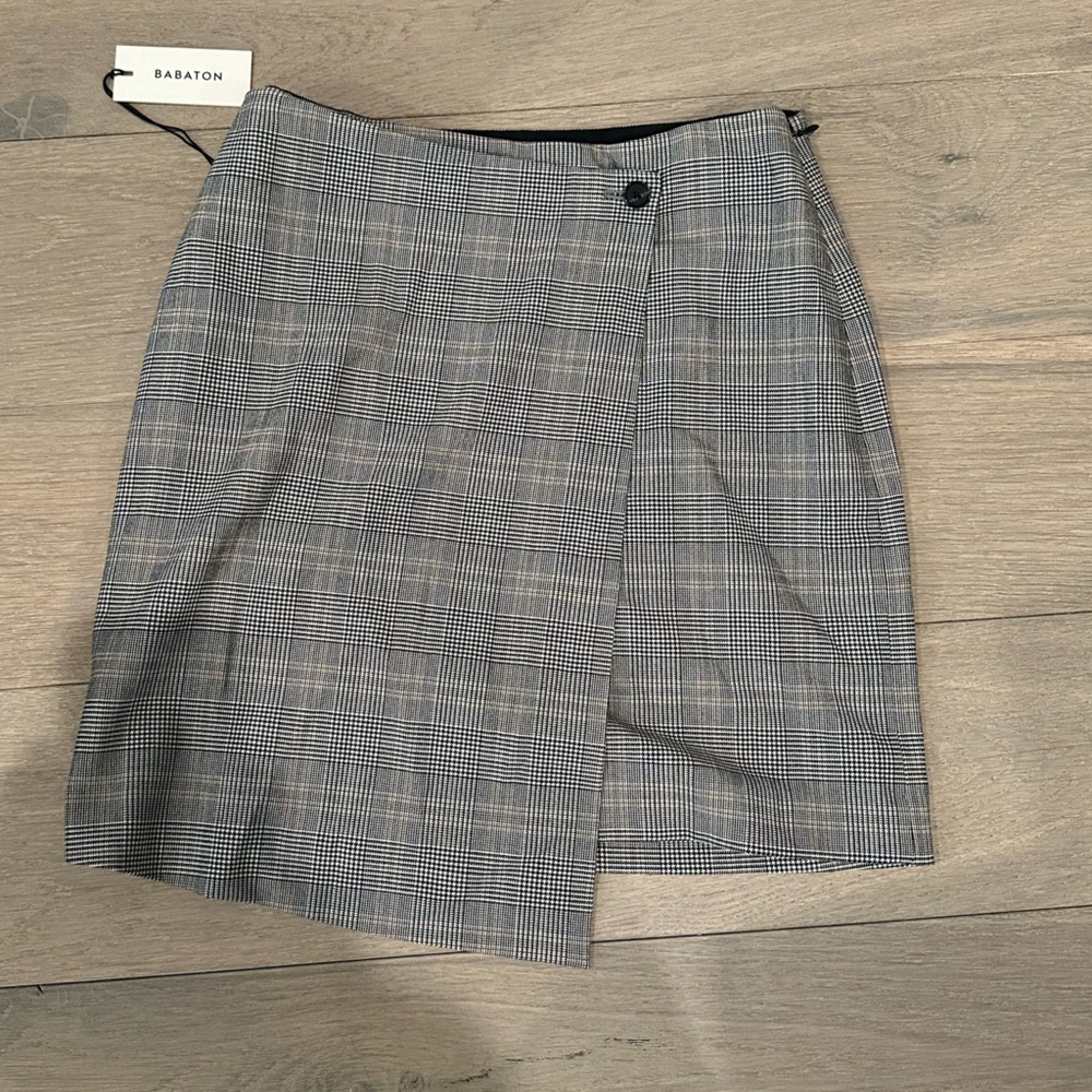 Aritzia Skirt